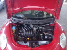 VOLKSWAGEN - NEW BEETLE - 2007/2008 - Vermelha - R$ 49.900,00