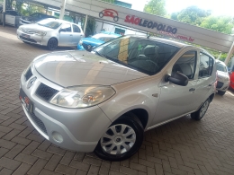 RENAULT - SANDERO - 2010/2011 - Prata - R$ 27.900,00