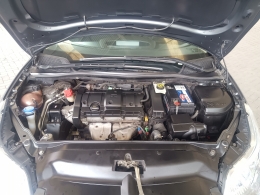 CITROËN - C4 - 2011/2012 - Cinza - R$ 31.900,00