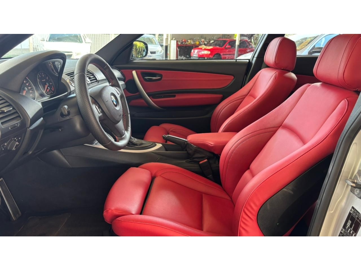 BMW - 118I - 2011/2011 - Prata - R$ 56.900,00