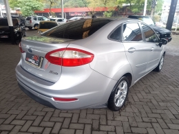 FORD - FIESTA - 2014/2014 - Prata - R$ 45.900,00