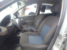 RENAULT - SANDERO - 2010/2011 - Prata - R$ 27.900,00