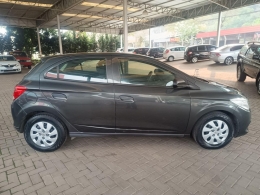 CHEVROLET - ONIX - 2017/2018 - Cinza - R$ 47.900,00