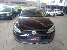 VOLKSWAGEN - GOLF - 2013/2014 - Preta - R$ 81.900,00