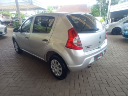 RENAULT - SANDERO - 2010/2011 - Prata - R$ 27.900,00