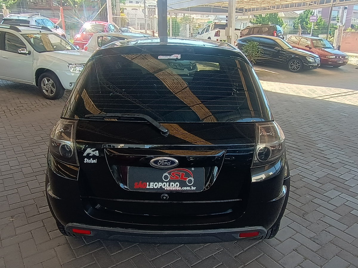 FORD - KA - 2012/2013 - Preta - R$ 29.900,00