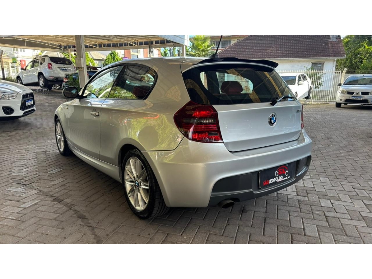 BMW - 118I - 2011/2011 - Prata - R$ 56.900,00