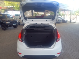 FORD - FIESTA - 2015/2015 - Branca - R$ 47.900,00