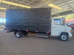 MERCEDES-BENZ - 710 (DIESEL) - 2000/2000 - Branca - R$ 120.000,00