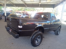 FORD - RANGER - 2008/2009 - Preta - R$ 57.900,00