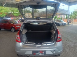 RENAULT - SANDERO - 2010/2011 - Prata - R$ 27.900,00