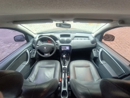 RENAULT - DUSTER - 2012/2013 - Preta - R$ 48.900,00