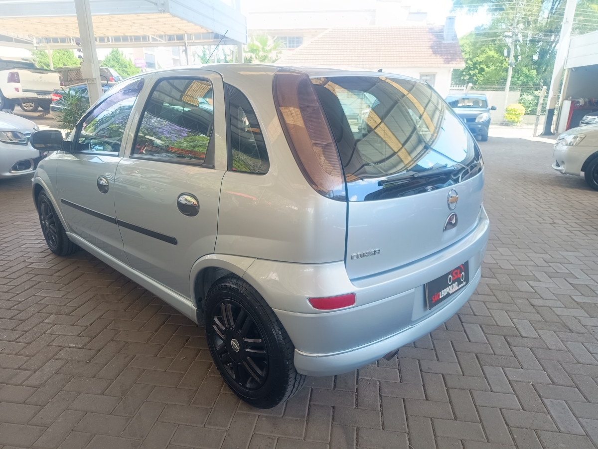 CHEVROLET - CORSA - 2008/2008 - Prata - R$ 25.900,00