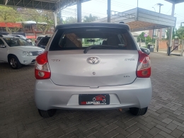 TOYOTA - ETIOS - 2012/2013 - Prata - R$ 41.900,00
