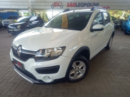 RENAULT - SANDERO - 2015/2015 - Branca - R$ 47.900,00