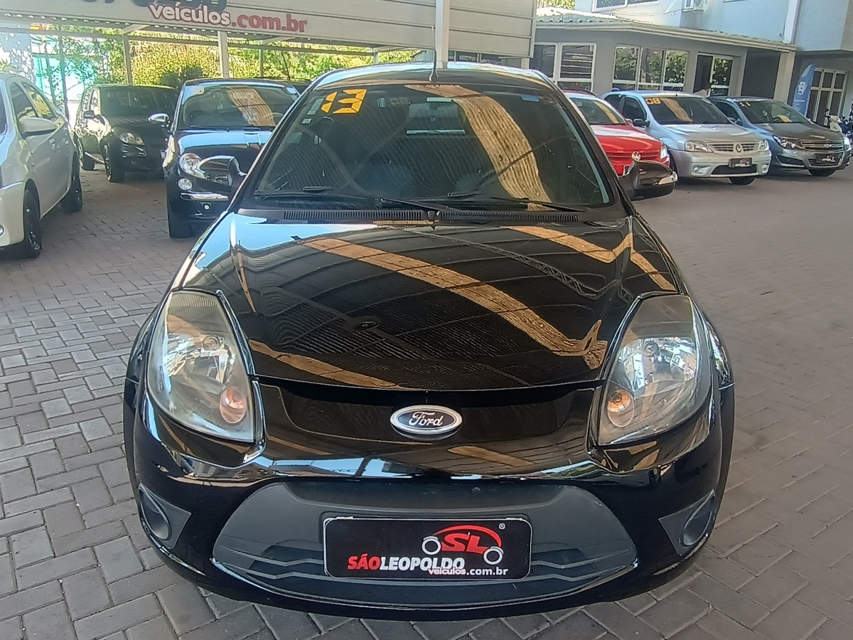FORD - KA - 2012/2013 - Preta - R$ 29.900,00