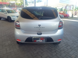 RENAULT - SANDERO - 2018/2019 - Prata - R$ 43.900,00