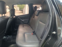 RENAULT - DUSTER - 2012/2013 - Preta - R$ 48.900,00