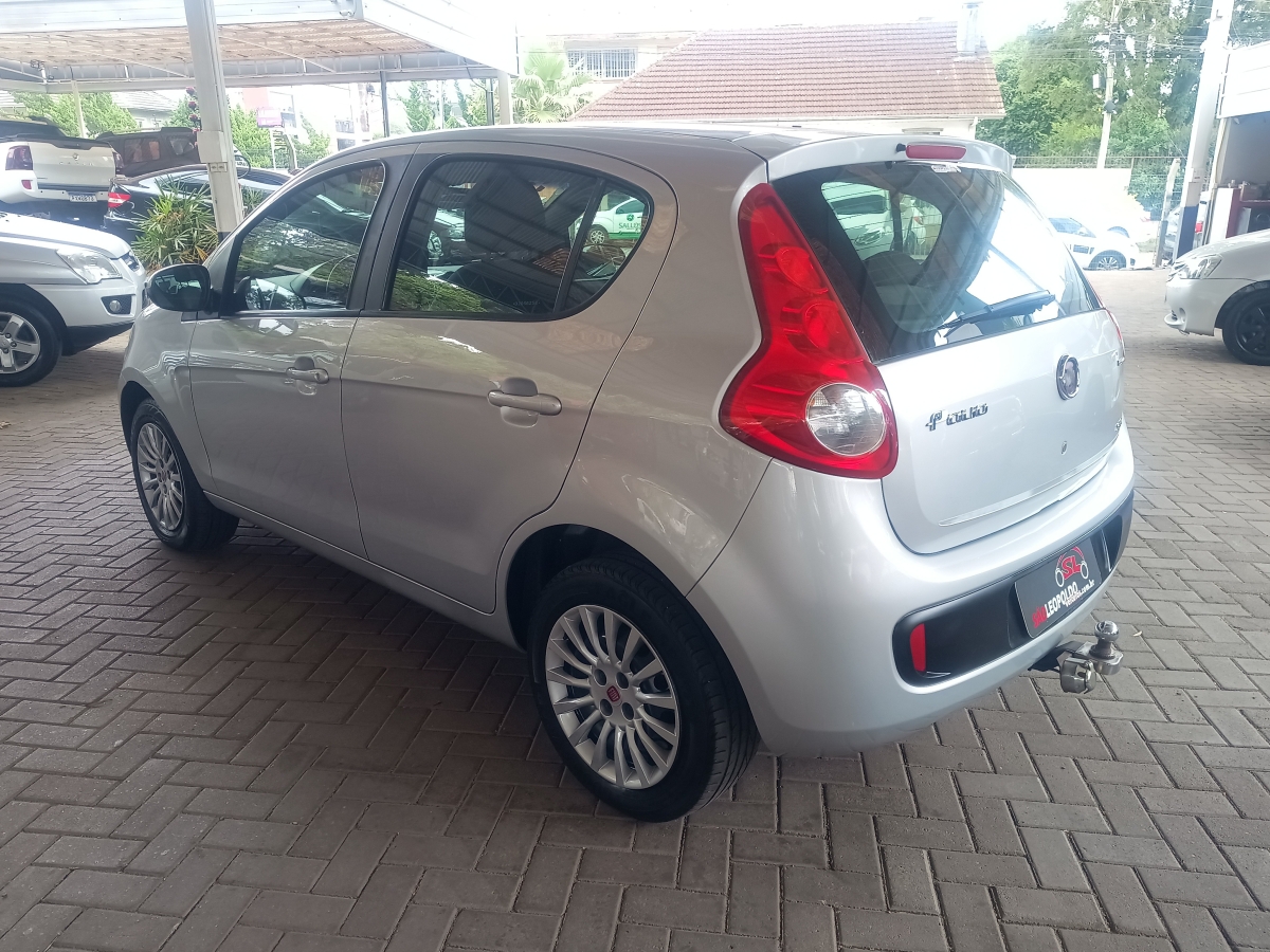 FIAT - PALIO - 2012/2013 - Prata - R$ 39.900,00