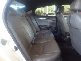 HONDA - CIVIC - 2020/2021 - Branca - R$ 135.900,00