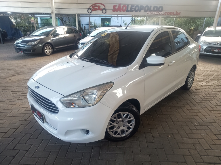 FORD - KA + - 2015/2016 - Branca - R$ 46.900,00