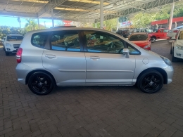 HONDA - FIT - 2008/2008 - Prata - R$ 31.900,00