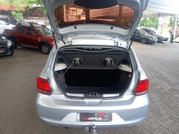 VOLKSWAGEN - GOL - 2013/2014 - Prata - R$ 37.900,00