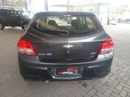 CHEVROLET - ONIX - 2017/2018 - Cinza - R$ 47.900,00