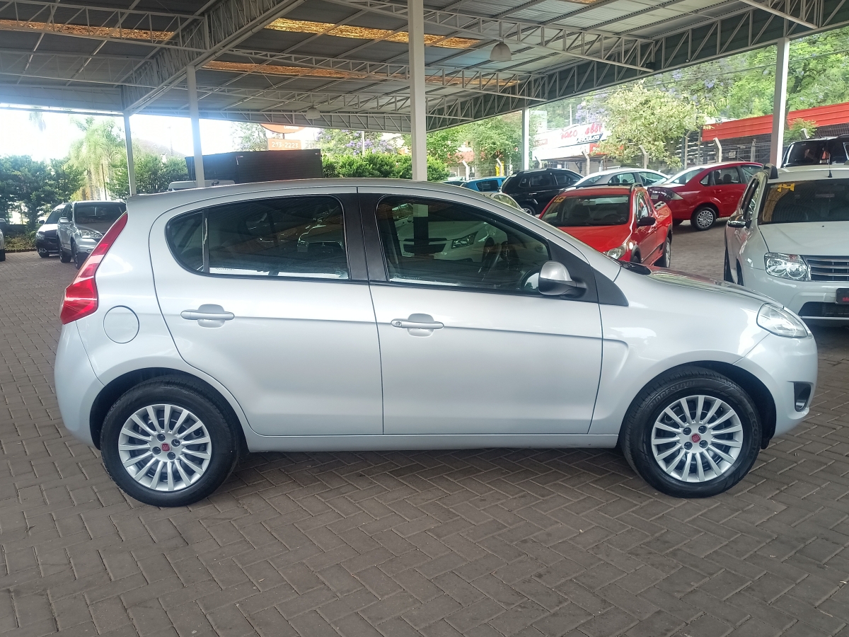 FIAT - PALIO - 2012/2013 - Prata - R$ 39.900,00