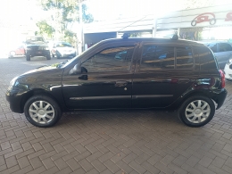 RENAULT - CLIO - 2012/2012 - Preta - R$ 27.900,00
