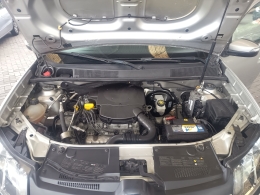 RENAULT - SANDERO - 2015/2016 - Prata - R$ 46.900,00