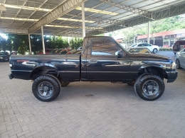 FORD - RANGER - 2008/2009 - Preta - R$ 57.900,00