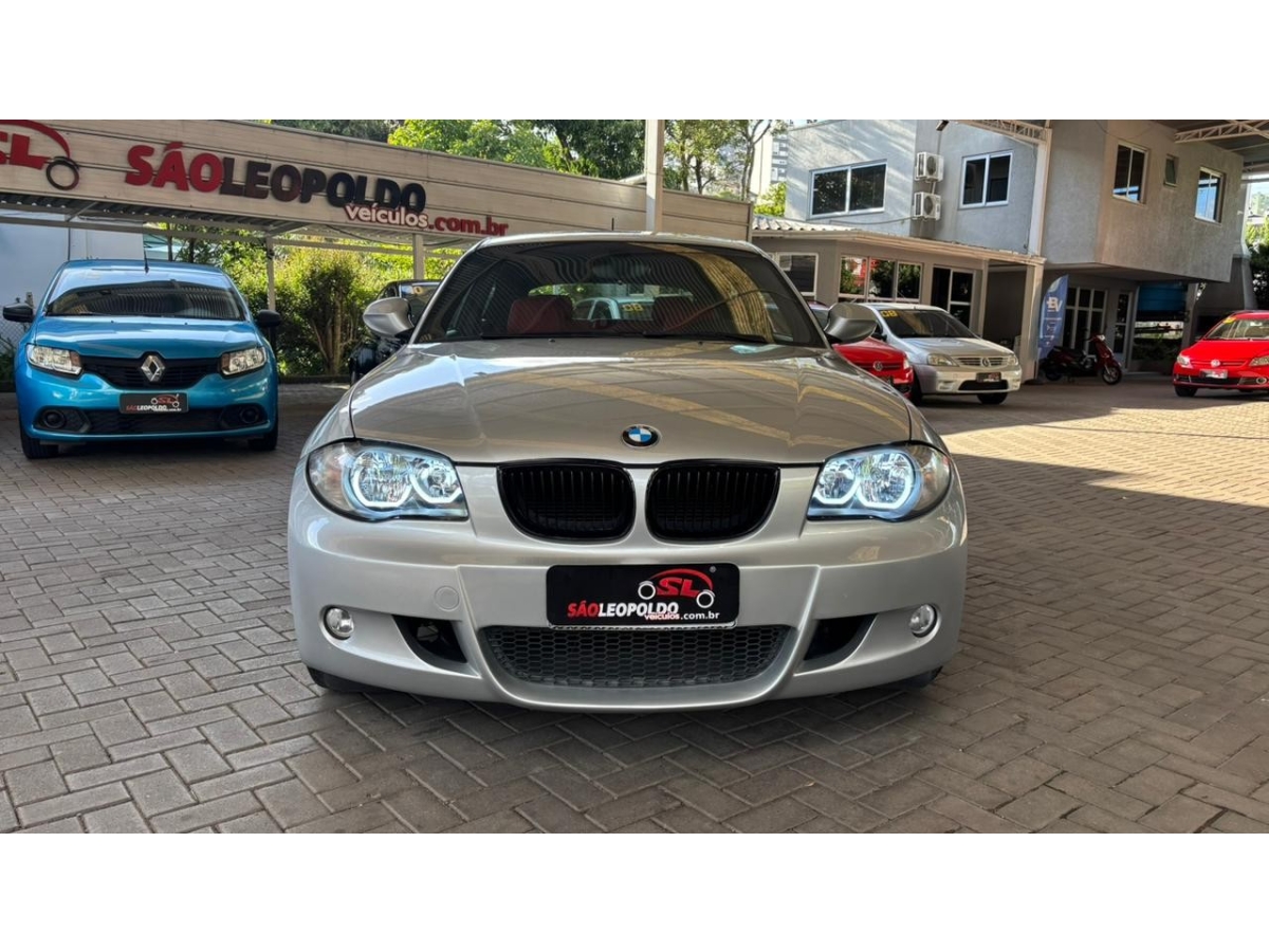 BMW - 118I - 2011/2011 - Prata - R$ 56.900,00