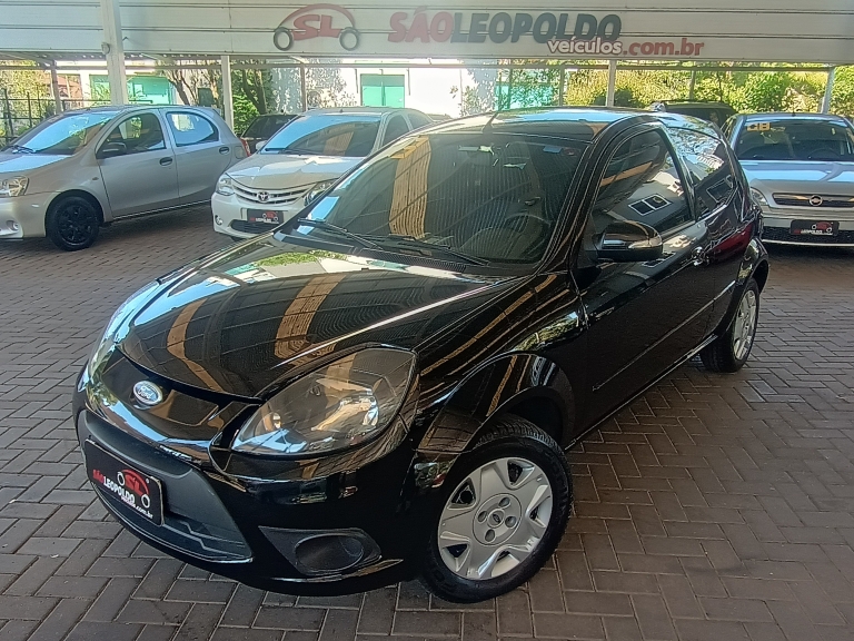 FORD - KA - 2012/2013 - Preta - R$ 29.900,00