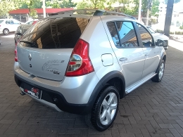 RENAULT - SANDERO - 2009/2010 - Prata - R$ 35.900,00