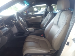 HONDA - CIVIC - 2020/2021 - Branca - R$ 135.900,00