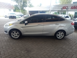 FORD - FIESTA - 2014/2014 - Prata - R$ 45.900,00