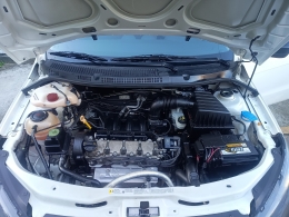 VOLKSWAGEN - SAVEIRO - 2017/2018 - Branca - R$ 66.900,00