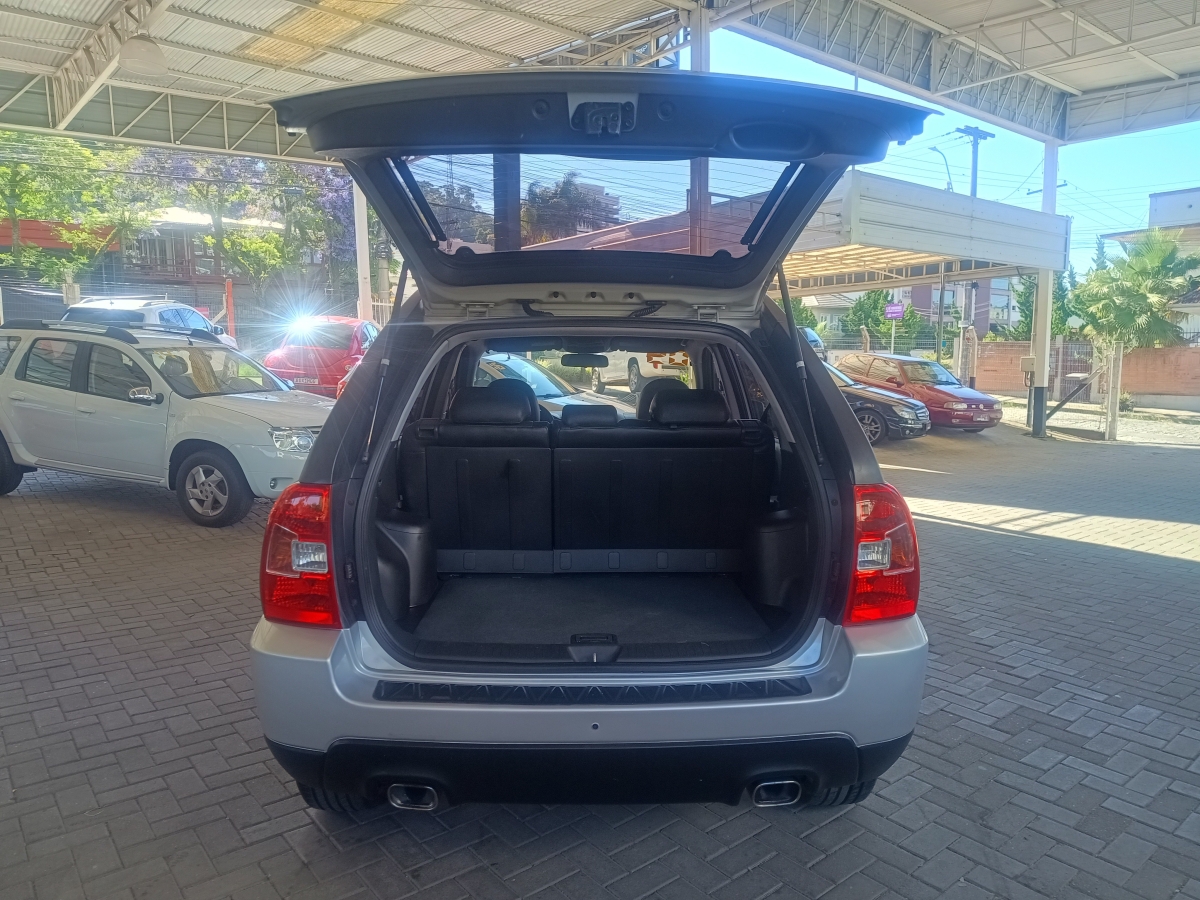 KIA MOTORS - SPORTAGE - 2008/2009 - Prata - R$ 40.900,00