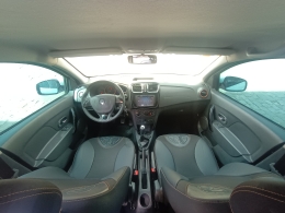 RENAULT - SANDERO - 2015/2015 - Branca - R$ 47.900,00