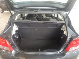 CHEVROLET - ONIX - 2017/2018 - Cinza - R$ 47.900,00