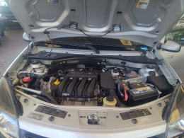 RENAULT - SANDERO - 2009/2010 - Prata - R$ 35.900,00