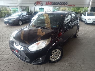 FORD - FIESTA - 2011/2012 - Preta - R$ 33.900,00