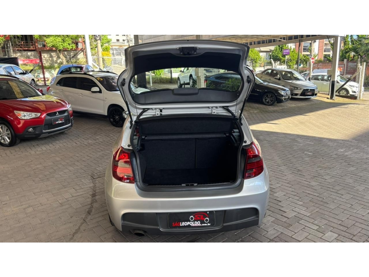 BMW - 118I - 2011/2011 - Prata - R$ 56.900,00