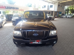 FORD - RANGER - 2008/2009 - Preta - R$ 57.900,00