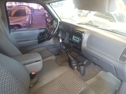FORD - RANGER - 2008/2009 - Preta - R$ 57.900,00