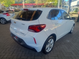 CHEVROLET - ONIX - 2019/2020 - Branca - R$ 75.900,00
