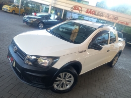 VOLKSWAGEN - SAVEIRO - 2017/2018 - Branca - R$ 66.900,00