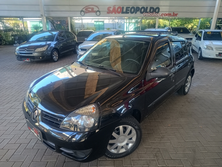 RENAULT - CLIO - 2012/2012 - Preta - R$ 27.900,00