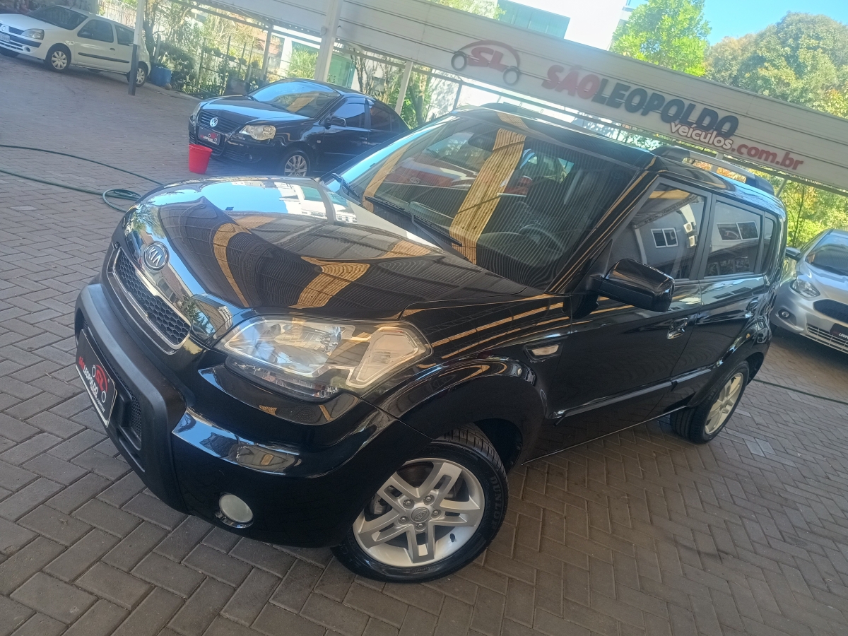 KIA MOTORS - SOUL - 2010/2010 - Preta - R$ 41.900,00
